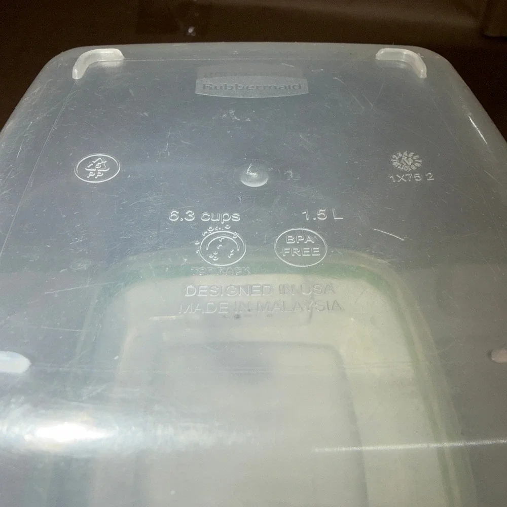 Rubbermaid FreshWorks Produce‎ Saver 6.3 Cup 1.5L Vented Food Storage Container